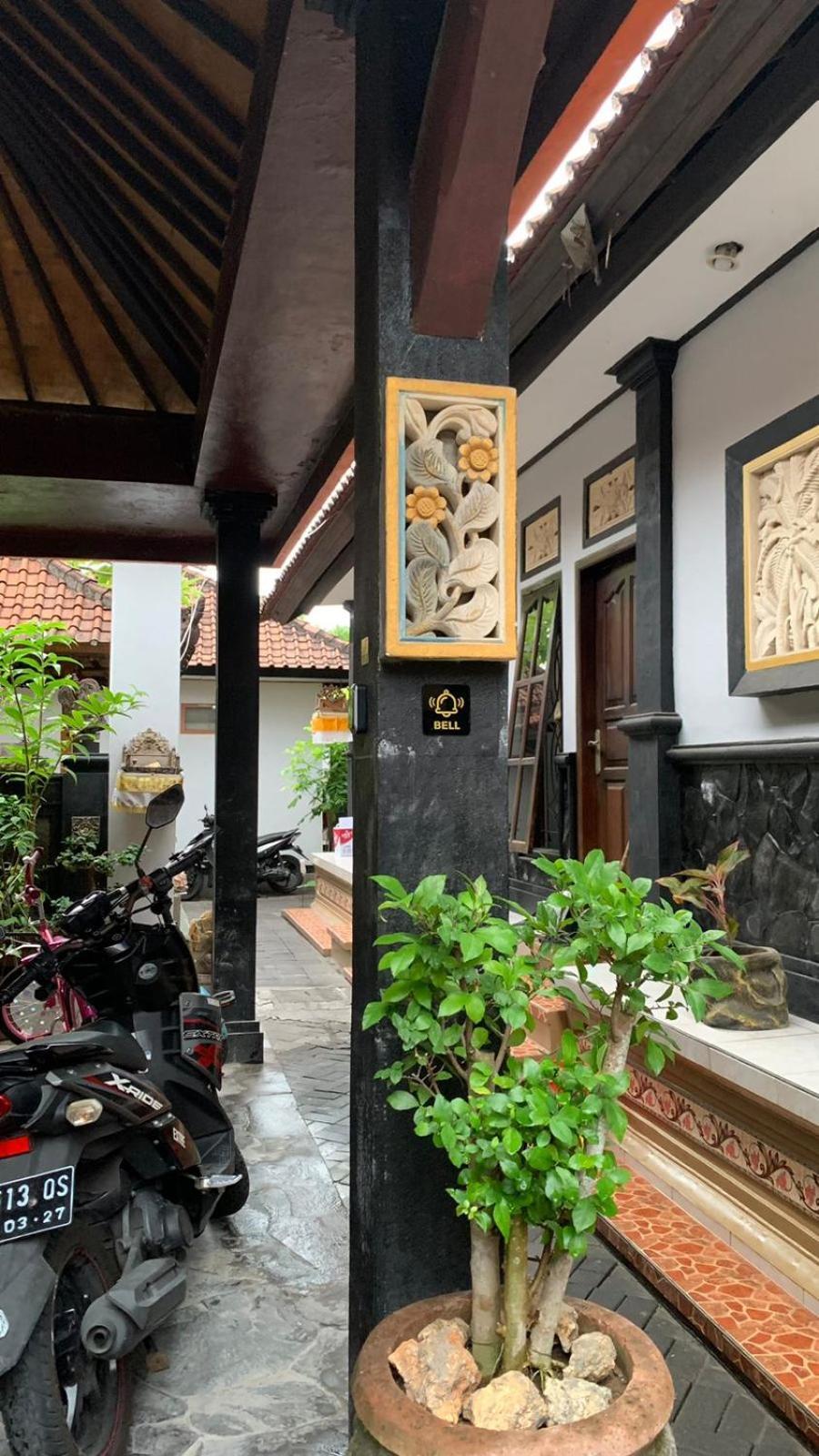 Hotel Tirtasuci House Kuta Lombok Exterior foto